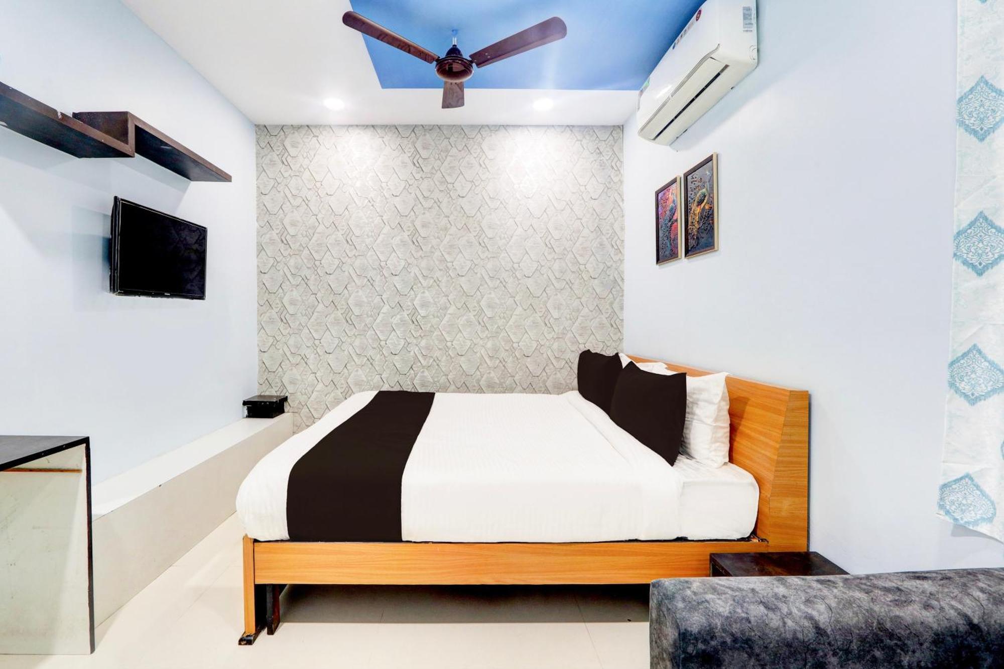 Hotel O Moon Light Nizamabad Eksteriør billede