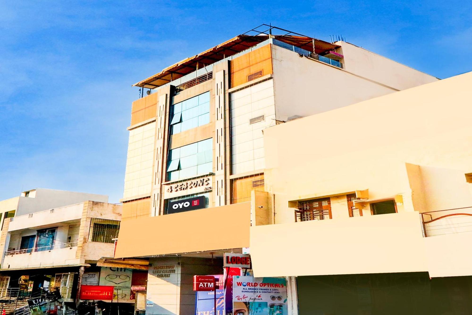 Hotel O Moon Light Nizamabad Eksteriør billede